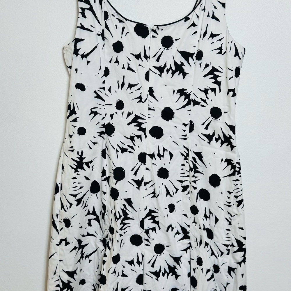 Talbot’s Black and White Floral Sleeveless Fit and Flare Dress size 14. Plus - Picture 4 of 10